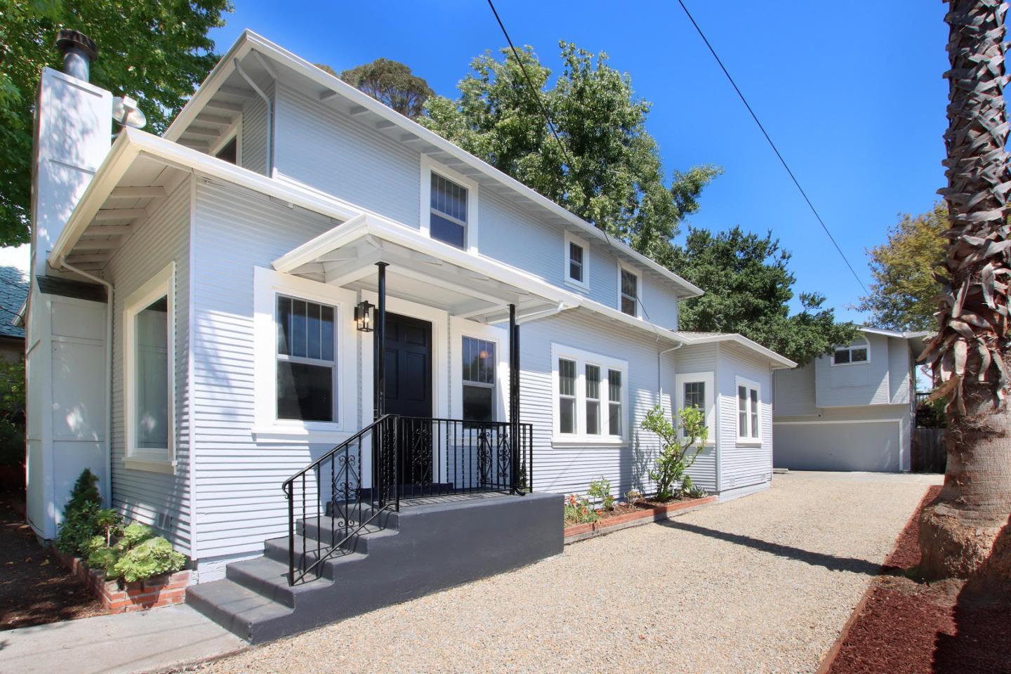 Detail Gallery Image 1 of 50 For 140 Market St, Santa Cruz,  CA 95060 - 3 Beds | 2 Baths