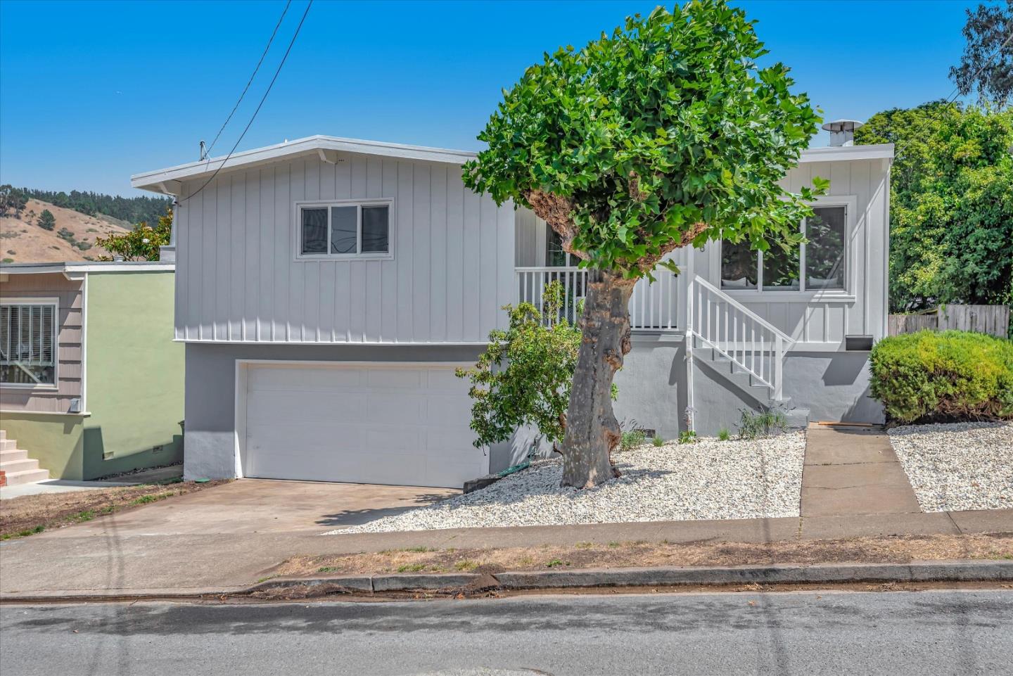 Detail Gallery Image 1 of 1 For 243 Lauren Ave, Pacifica,  CA 94044 - 3 Beds | 2 Baths