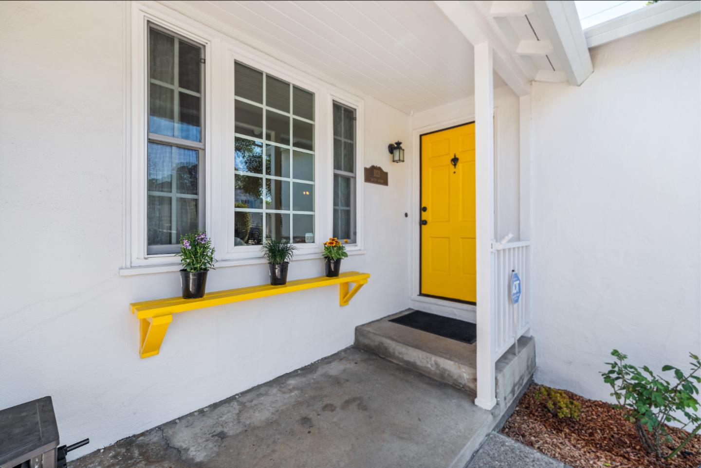 Detail Gallery Image 4 of 61 For 1121 S Grant St, San Mateo,  CA 94402 - 3 Beds | 2/1 Baths
