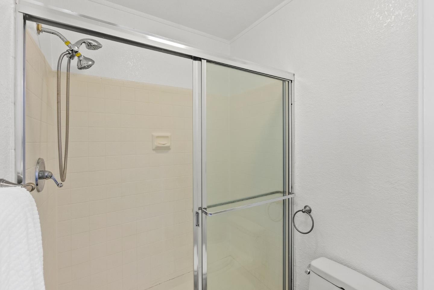 Detail Gallery Image 28 of 50 For 232 Greenview Dr, Daly City,  CA 94014 - 3 Beds | 2/1 Baths