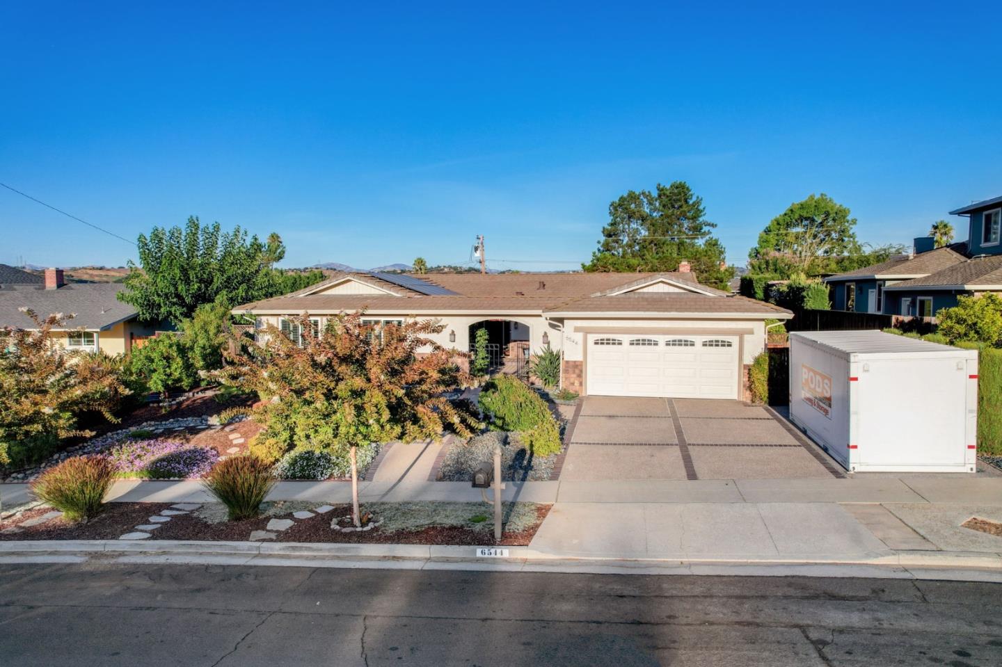 Detail Gallery Image 42 of 75 For 6544 Little Falls Dr, San Jose,  CA 95120 - 4 Beds | 2/1 Baths