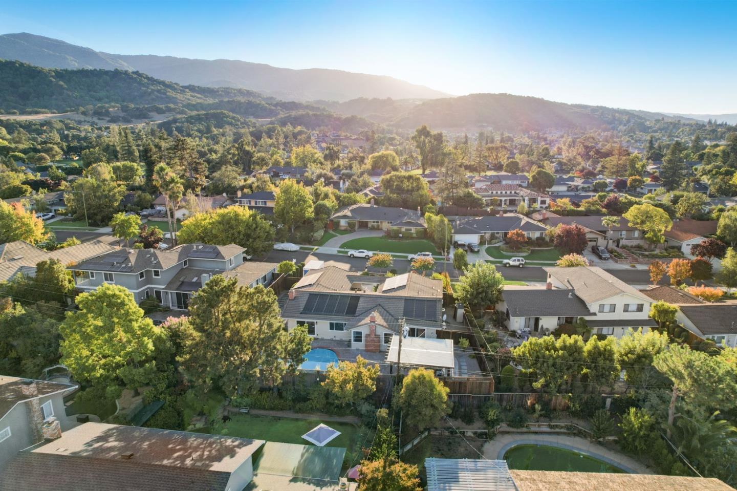 Detail Gallery Image 63 of 75 For 6544 Little Falls Dr, San Jose,  CA 95120 - 4 Beds | 2/1 Baths