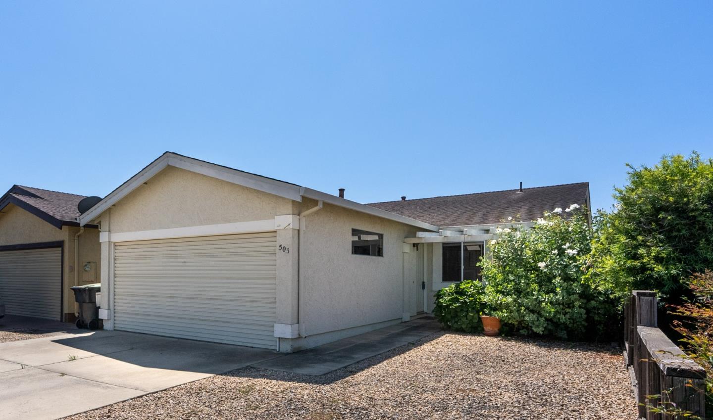 Detail Gallery Image 1 of 1 For 505 Vivienne Dr, Watsonville,  CA 95076 - 2 Beds | 1/1 Baths