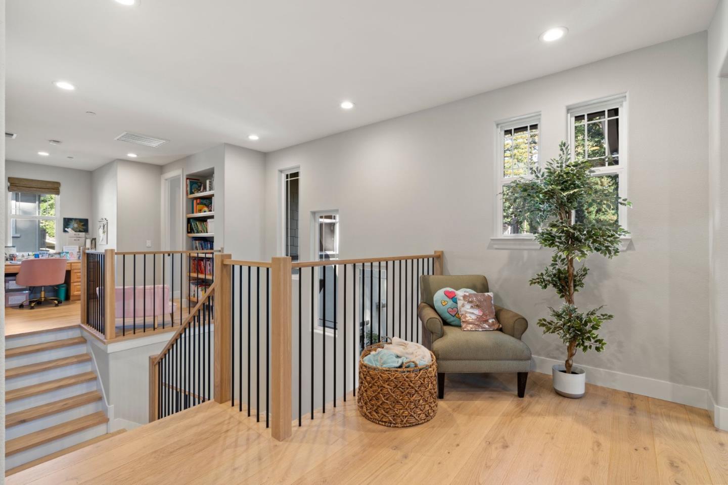 Detail Gallery Image 44 of 75 For 121 Palomino Way, Santa Cruz,  CA 95060 - 4 Beds | 4/1 Baths