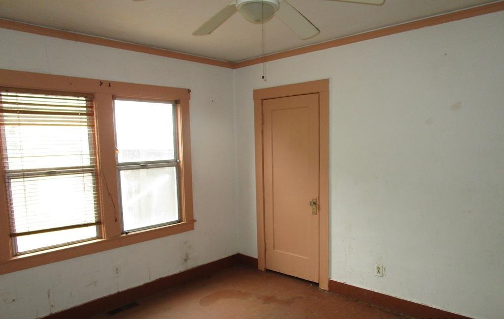 Detail Gallery Image 9 of 17 For 340 W C St, Dixon,  CA 95620 - 2 Beds | 1 Baths