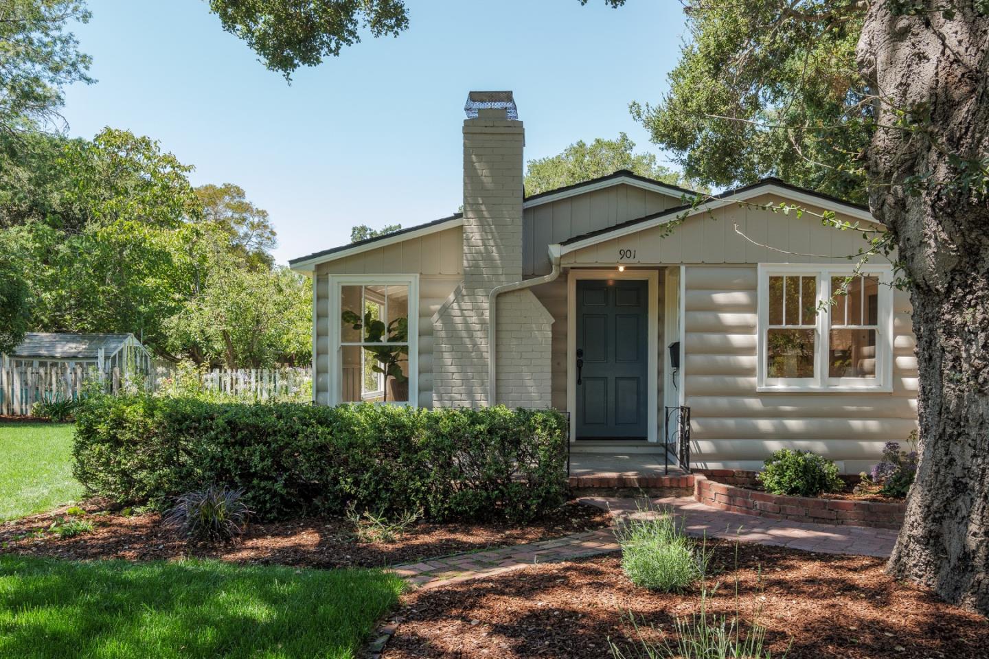 Detail Gallery Image 1 of 1 For 901 Peggy Ln, Menlo Park,  CA 94025 - 2 Beds | 1 Baths