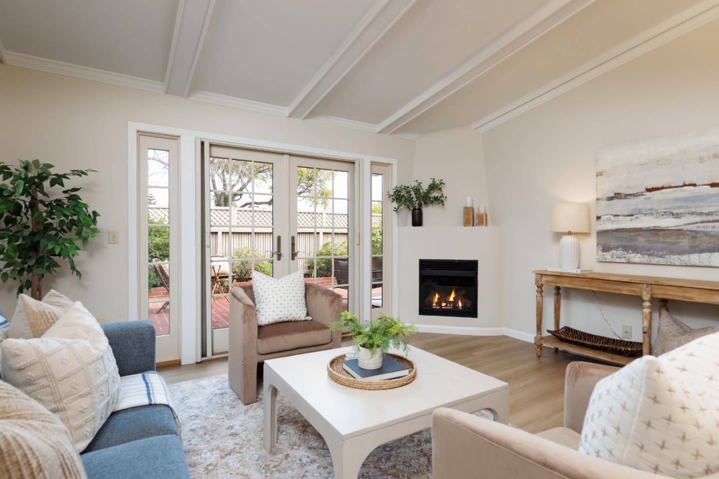 Detail Gallery Image 1 of 1 For 180 Hacienda Carmel, Carmel Valley,  CA 93923 - 2 Beds | 2 Baths