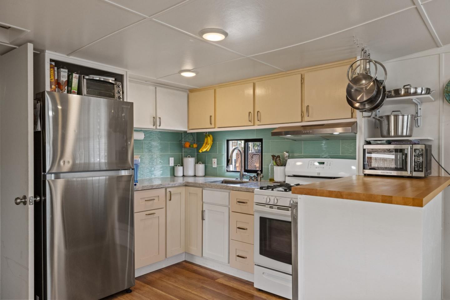 Detail Gallery Image 6 of 40 For 750 47th Avenue 10 #10,  Capitola,  CA 95010 - 2 Beds | 1 Baths