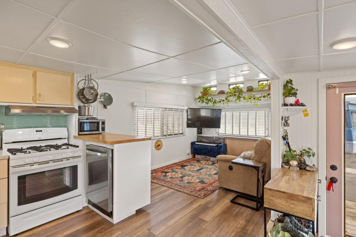 Detail Gallery Image 7 of 40 For 750 47th Avenue 10 #10,  Capitola,  CA 95010 - 2 Beds | 1 Baths