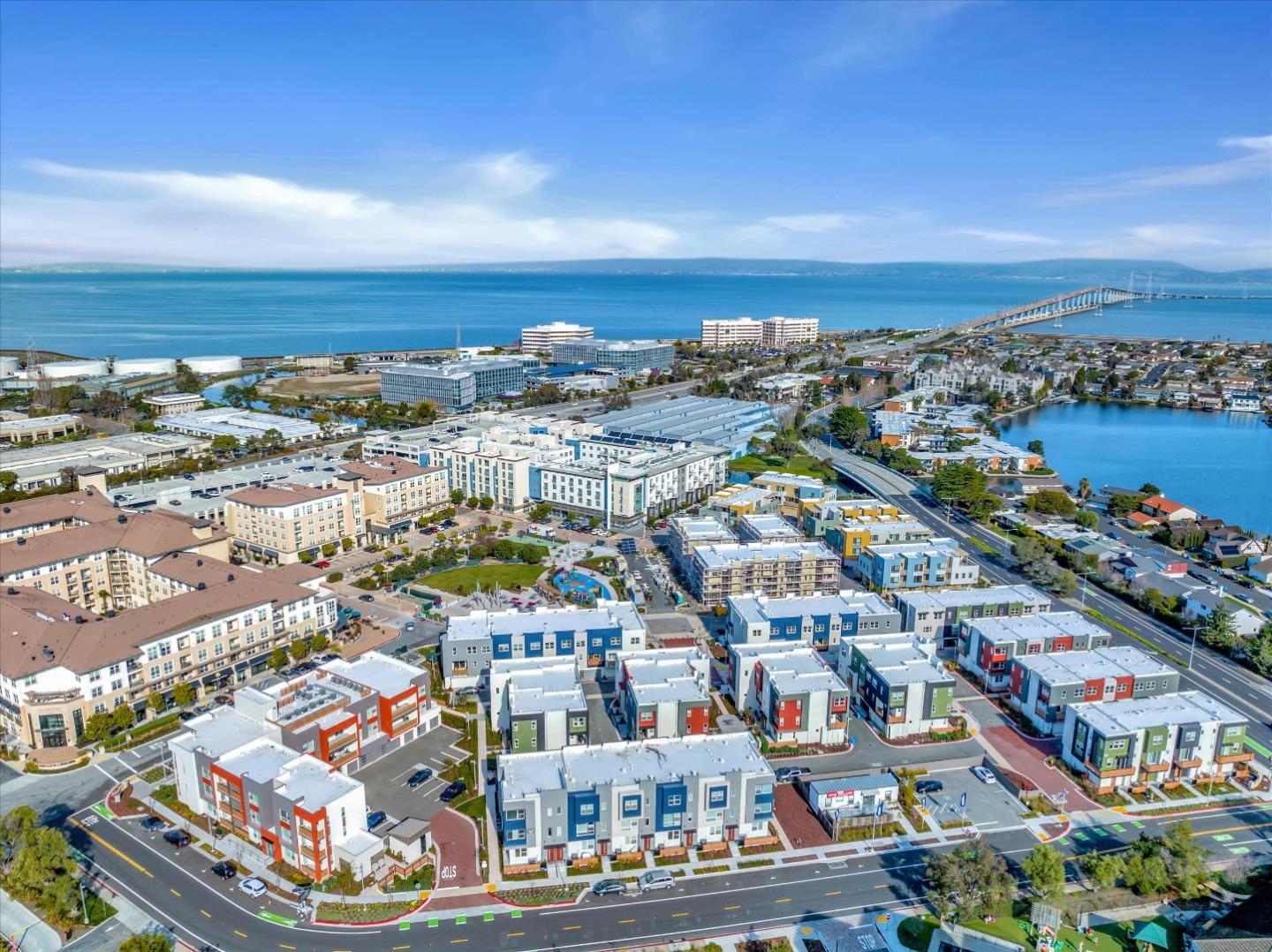 Detail Gallery Image 1 of 1 For 105 Starfish Lk, Foster City,  CA 94404 - 4 Beds | 3/1 Baths