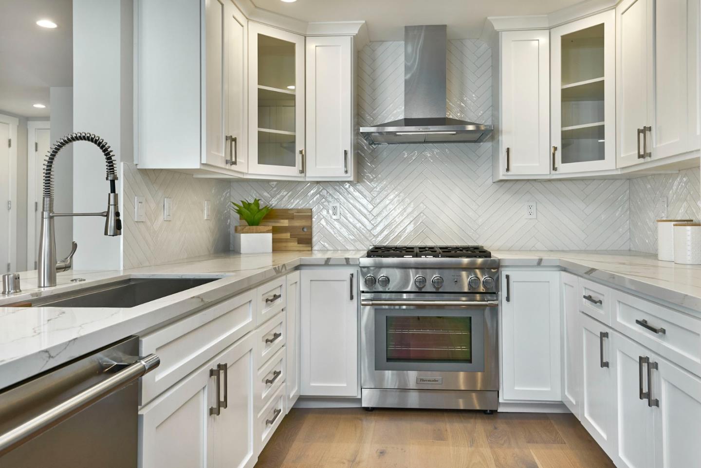 Detail Gallery Image 11 of 35 For 975 Florence Ln #1,  Menlo Park,  CA 94025 - 2 Beds | 2/1 Baths