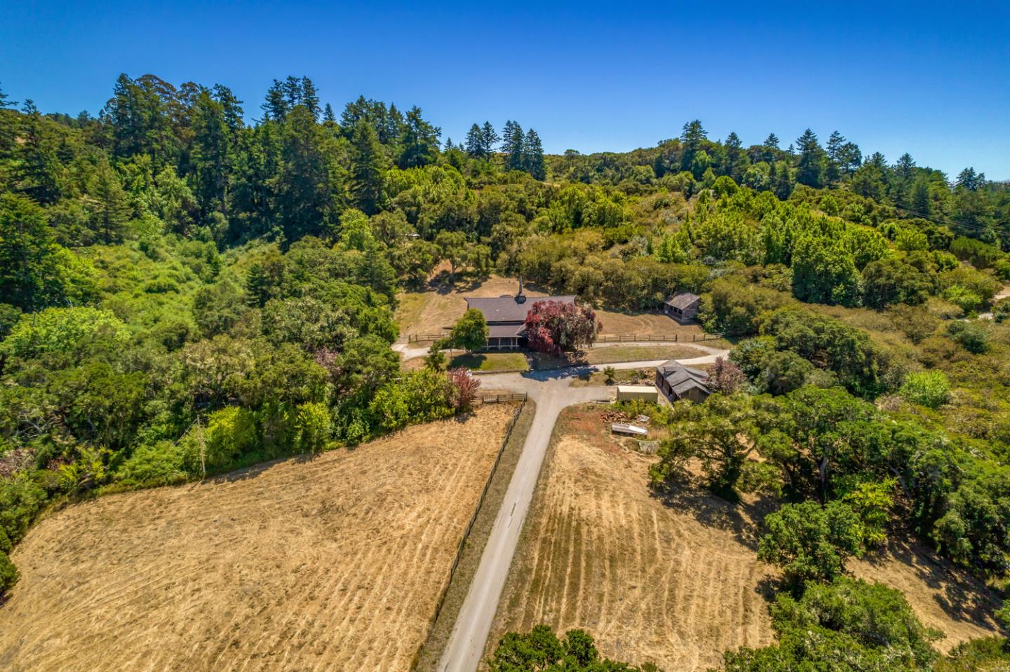 1900 Bear Gulch Rd, San Gregorio, CA 94074 Beds Baths (Active