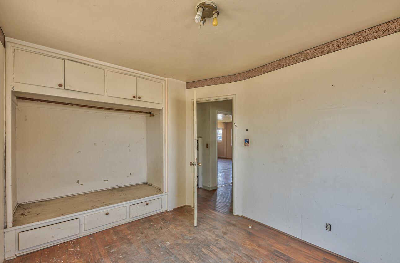 Detail Gallery Image 12 of 23 For 16 Sharon Dr, Salinas,  CA 93905 - 3 Beds | 1 Baths