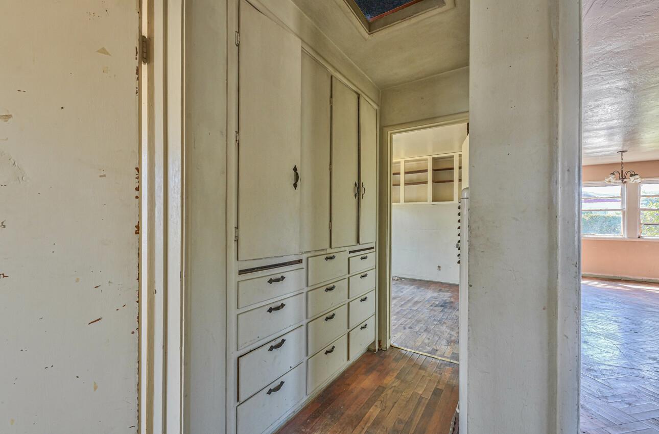 Detail Gallery Image 16 of 23 For 16 Sharon Dr, Salinas,  CA 93905 - 3 Beds | 1 Baths