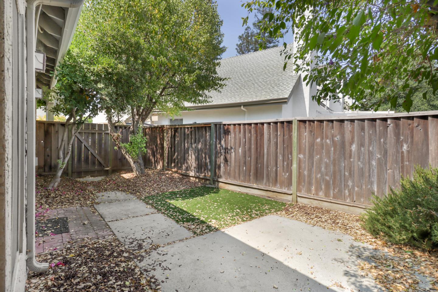Detail Gallery Image 33 of 37 For 1181 Bracebridge Ct, Campbell,  CA 95008 - 3 Beds | 2/1 Baths