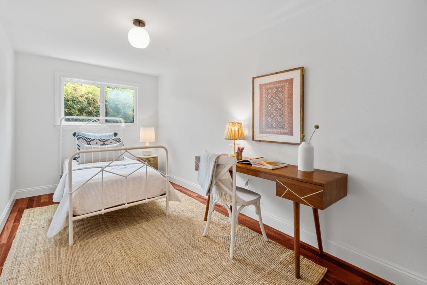 Detail Gallery Image 10 of 22 For 376 Pettis Ave, Mountain View,  CA 94041 - – Beds | – Baths