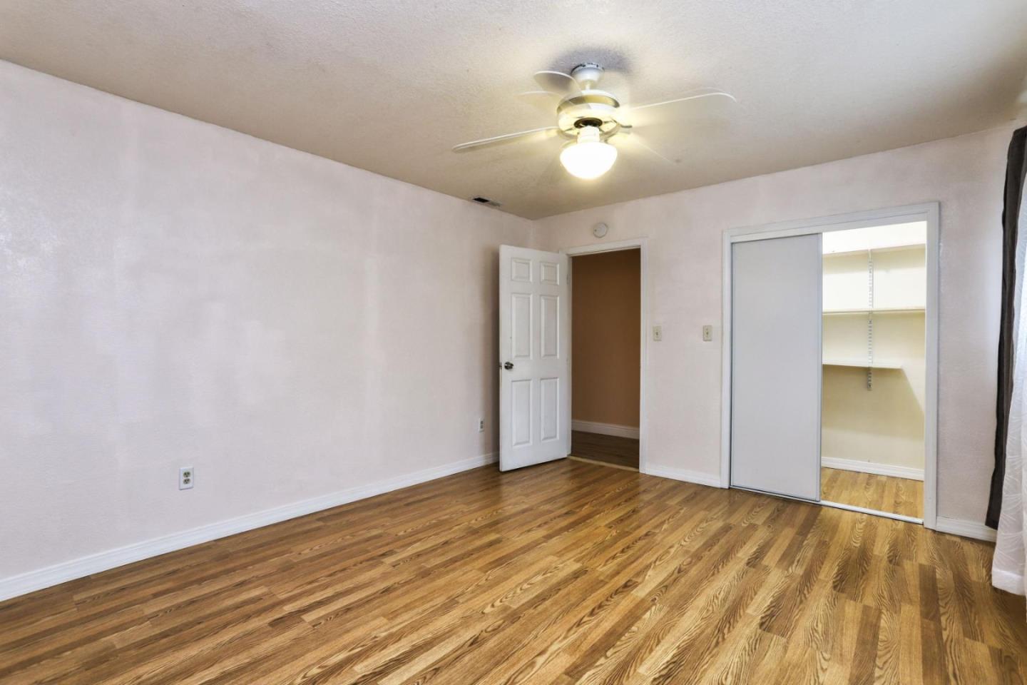 Detail Gallery Image 31 of 56 For 746 Echo Valley Rd, Salinas,  CA 93907 - 5 Beds | 4 Baths