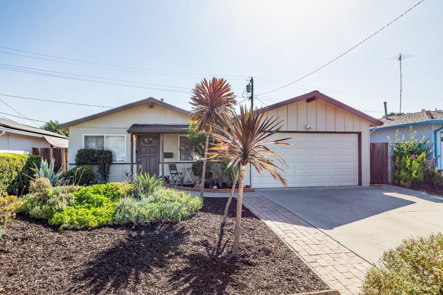 Detail Gallery Image 1 of 1 For 4520 Bolero Dr, San Jose,  CA 95111 - 3 Beds | 2 Baths