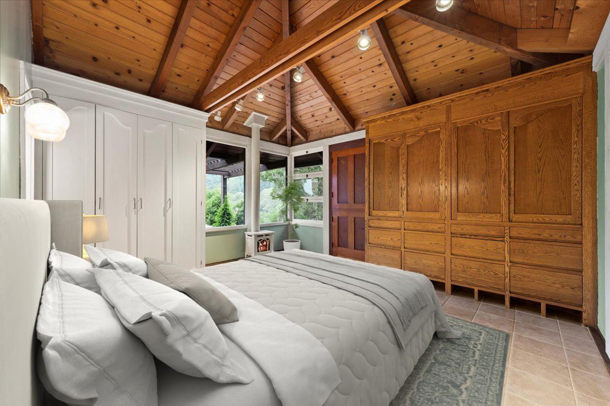 Detail Gallery Image 19 of 49 For 2234 Ocean Street Ext, Santa Cruz,  CA 95060 - 3 Beds | 2 Baths
