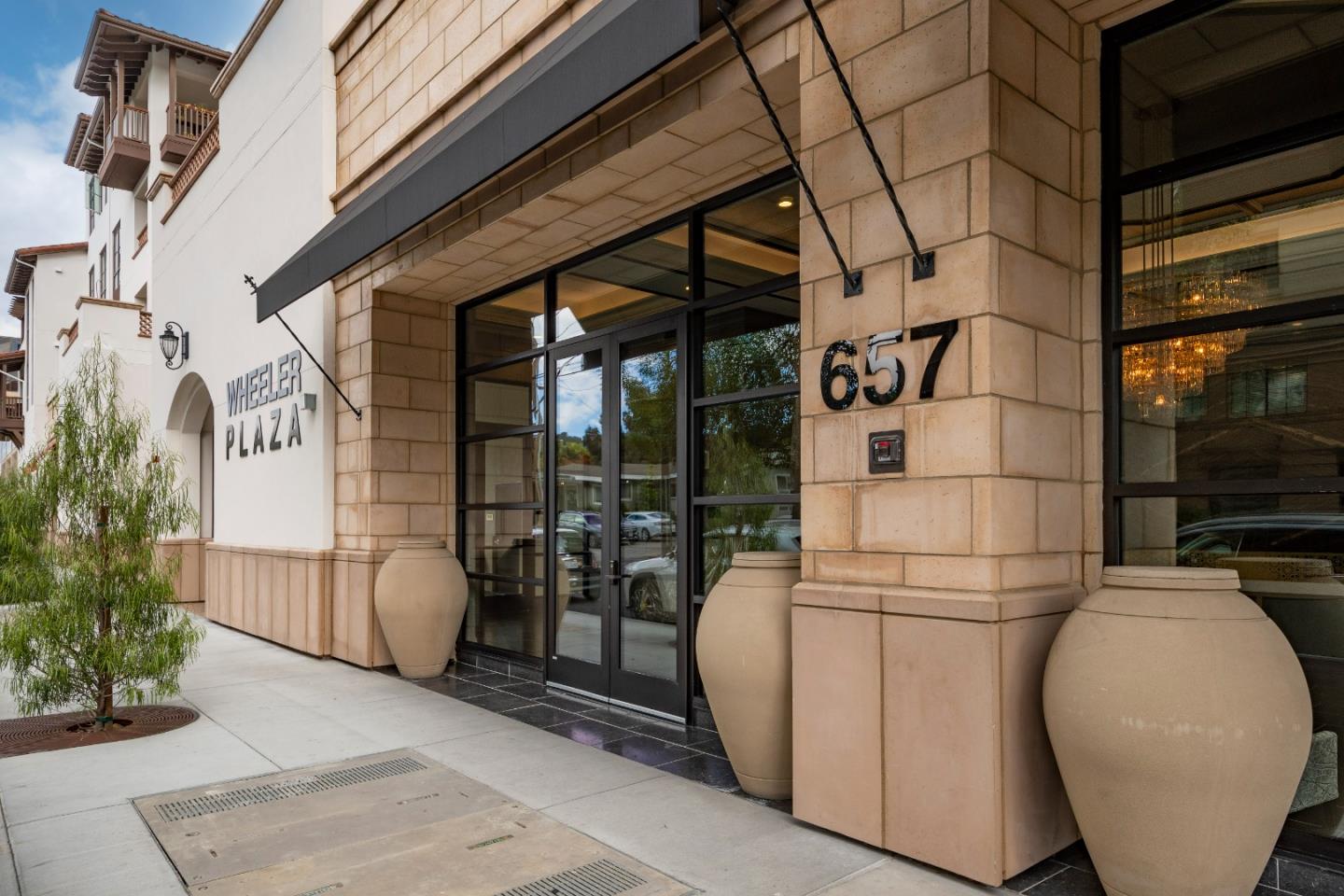 Detail Gallery Image 1 of 1 For 657 Walnut St #331,  San Carlos,  CA 94070 - 3 Beds | 2 Baths