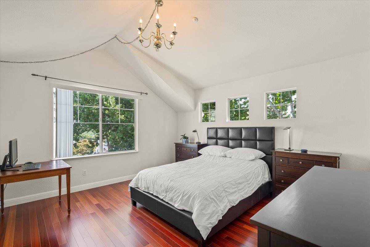 Detail Gallery Image 19 of 39 For 892 Rosemary Terrace, Sunnyvale,  CA 94086 - 3 Beds | 3 Baths