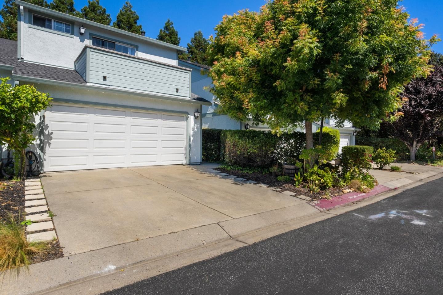 Detail Gallery Image 1 of 1 For 2573 Valerie Ct, Santa Cruz,  CA 95062 - 3 Beds | 2/1 Baths