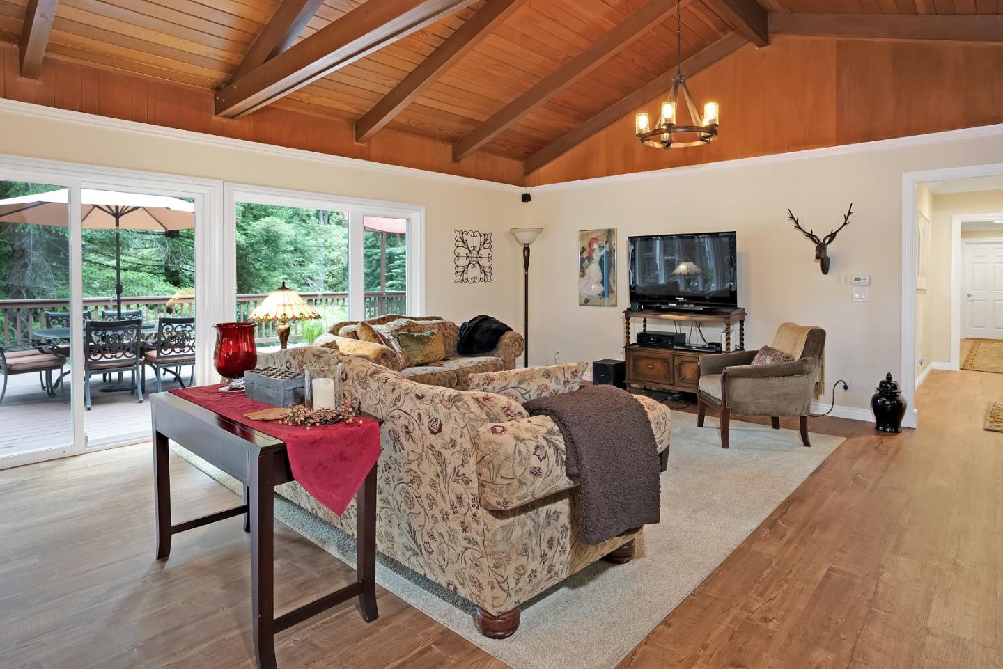 Detail Gallery Image 11 of 41 For 169 Sequoia Grove, Ben Lomond,  CA 95005 - 4 Beds | 2/1 Baths