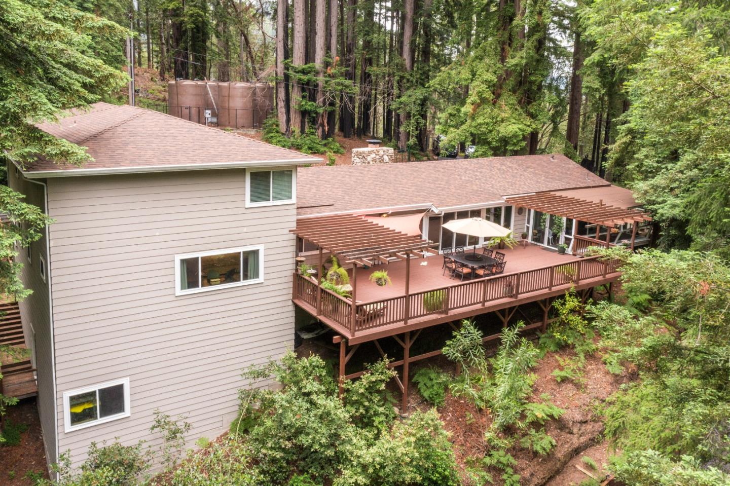 Detail Gallery Image 8 of 41 For 169 Sequoia Grove, Ben Lomond,  CA 95005 - 4 Beds | 2/1 Baths