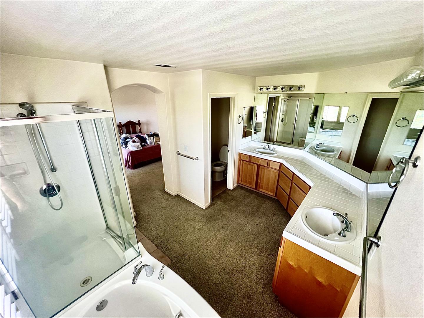 Detail Gallery Image 43 of 50 For 1490 Black Forest Dr, Hollister,  CA 95023 - 5 Beds | 3 Baths