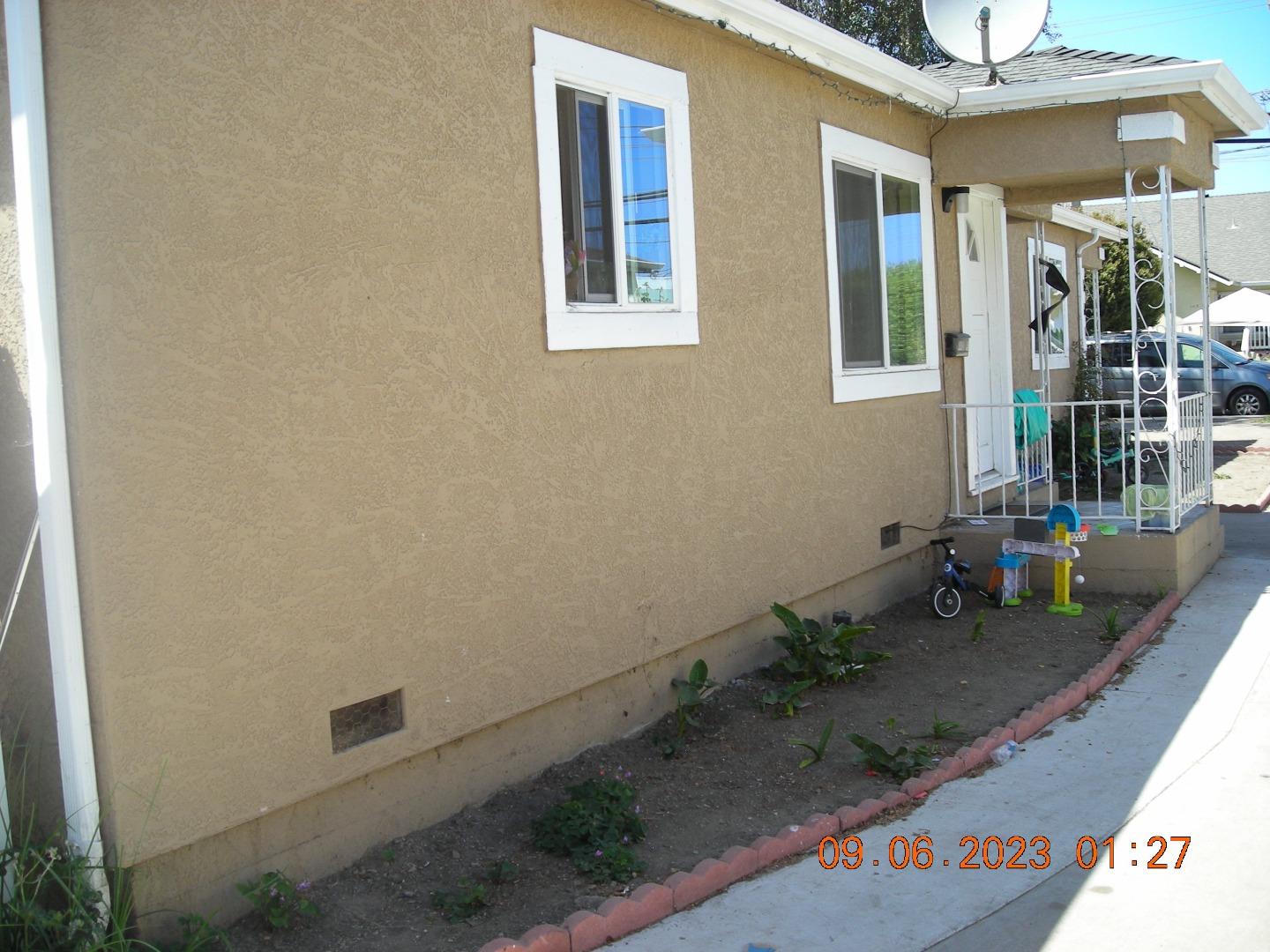 448 E Beach St, Watsonville, CA 95076 Beds Baths (Active