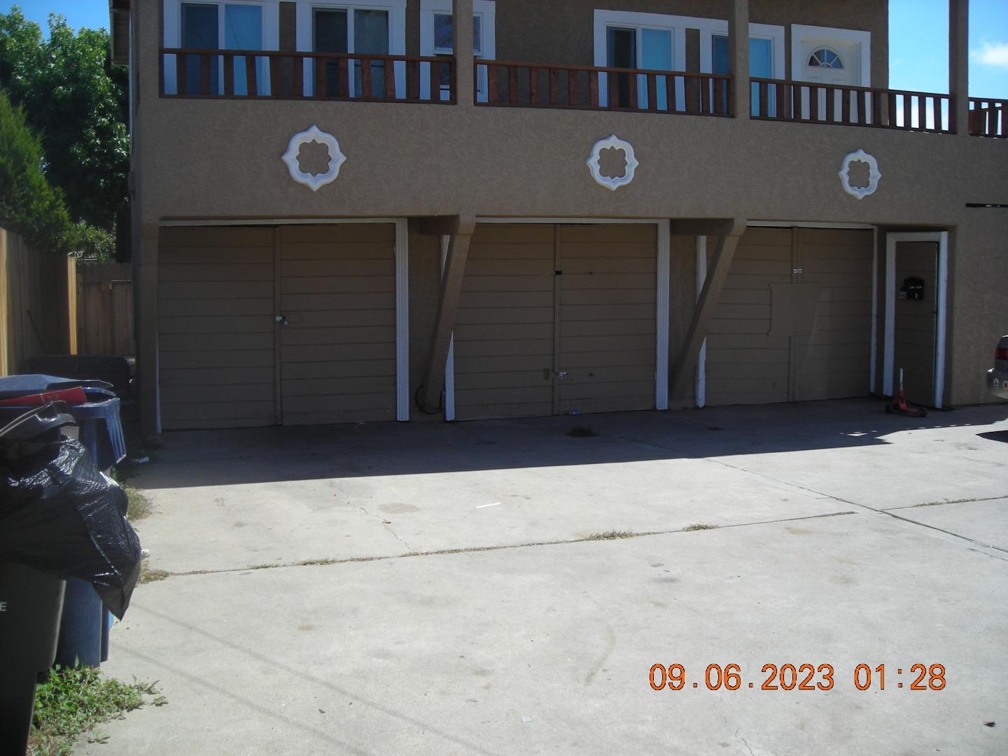 448 E Beach St, Watsonville, CA 95076 Beds Baths (Active