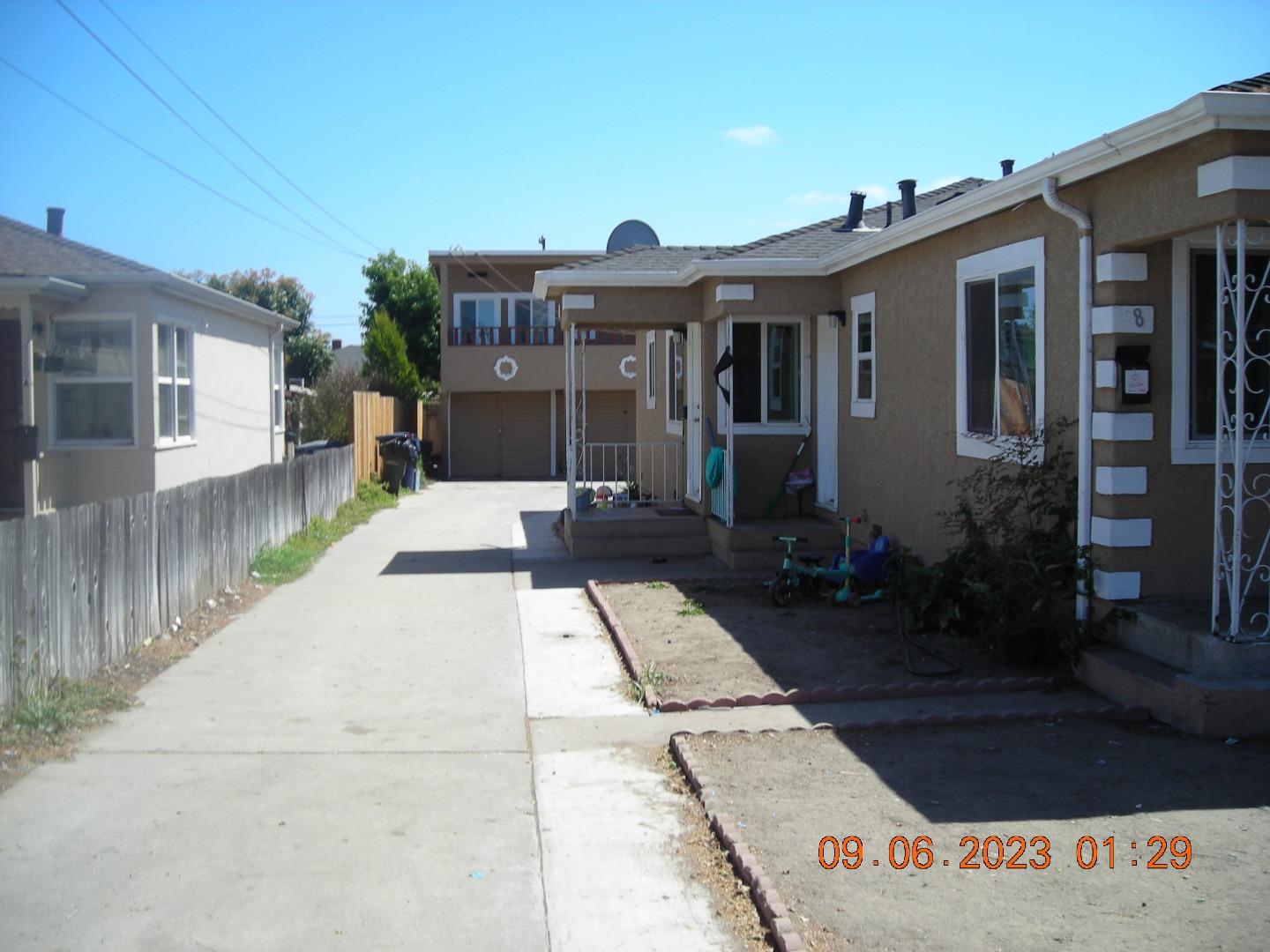 448 E Beach St, Watsonville, CA 95076 Beds Baths (Active