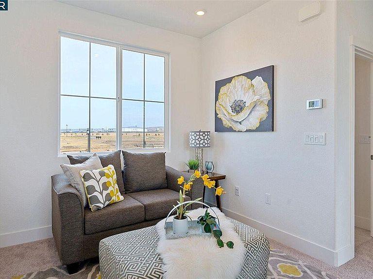 Detail Gallery Image 23 of 45 For 251 E Wrigleys Ave, Tracy,  CA 95391 - 4 Beds | 3/1 Baths