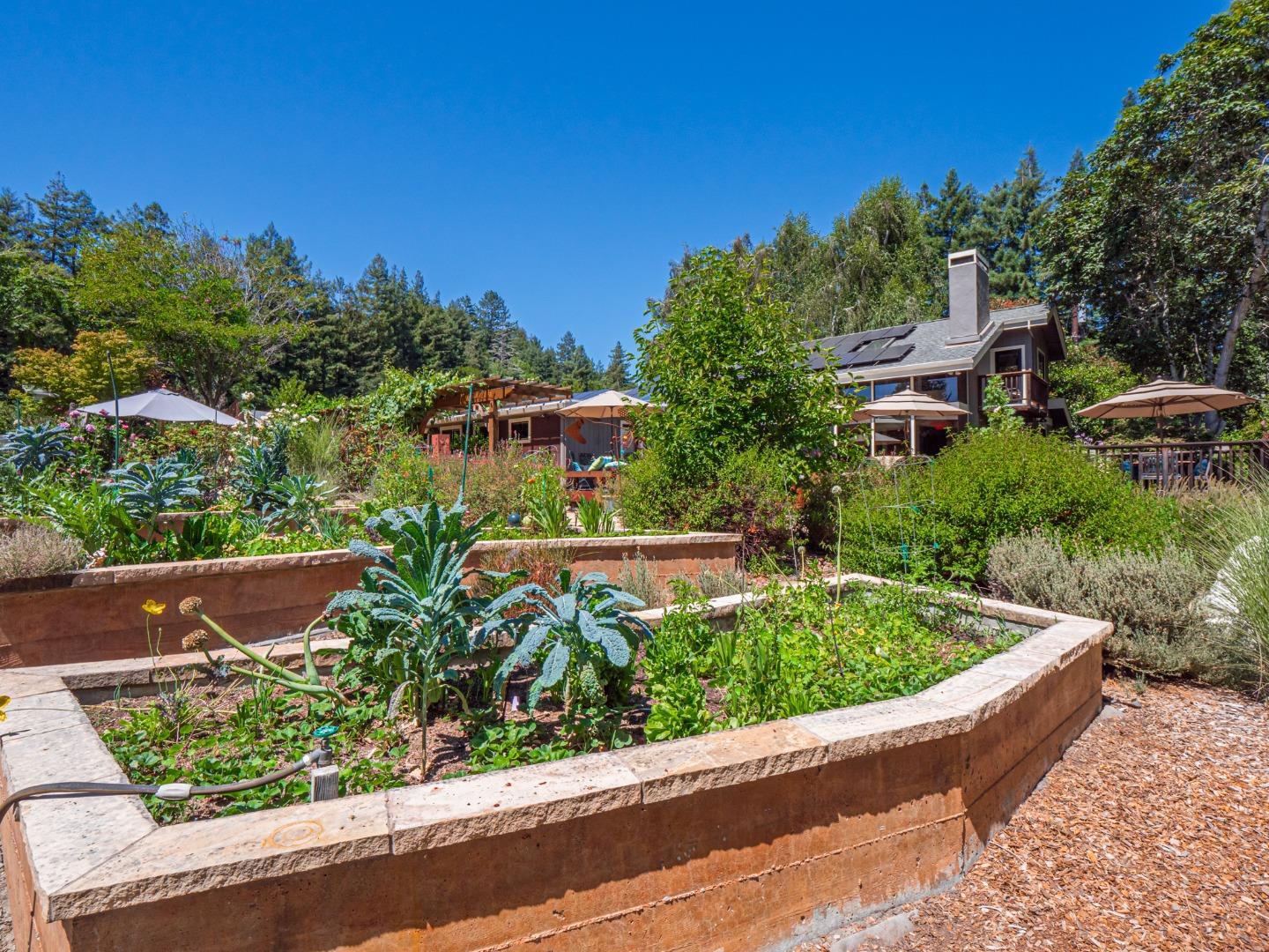 Detail Gallery Image 22 of 42 For 5611 Branciforte Dr, Santa Cruz,  CA 95065 - – Beds | – Baths
