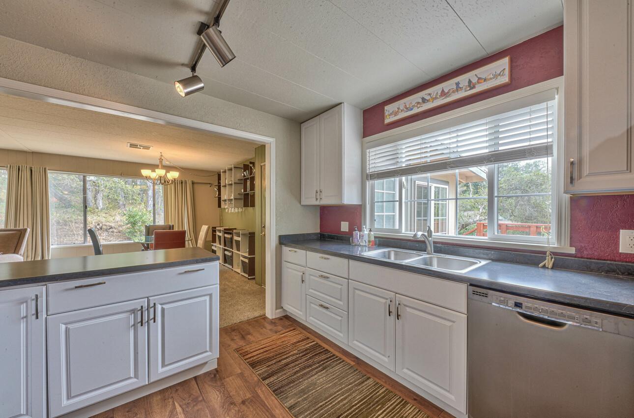 Detail Gallery Image 14 of 33 For 17651 Pond Derosa Lane #39,  Salinas,  CA 93907 - 2 Beds | 2 Baths