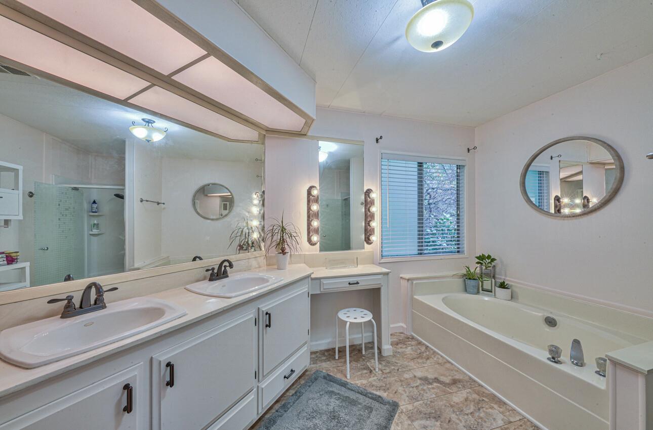 Detail Gallery Image 23 of 33 For 17651 Pond Derosa Lane #39,  Salinas,  CA 93907 - 2 Beds | 2 Baths