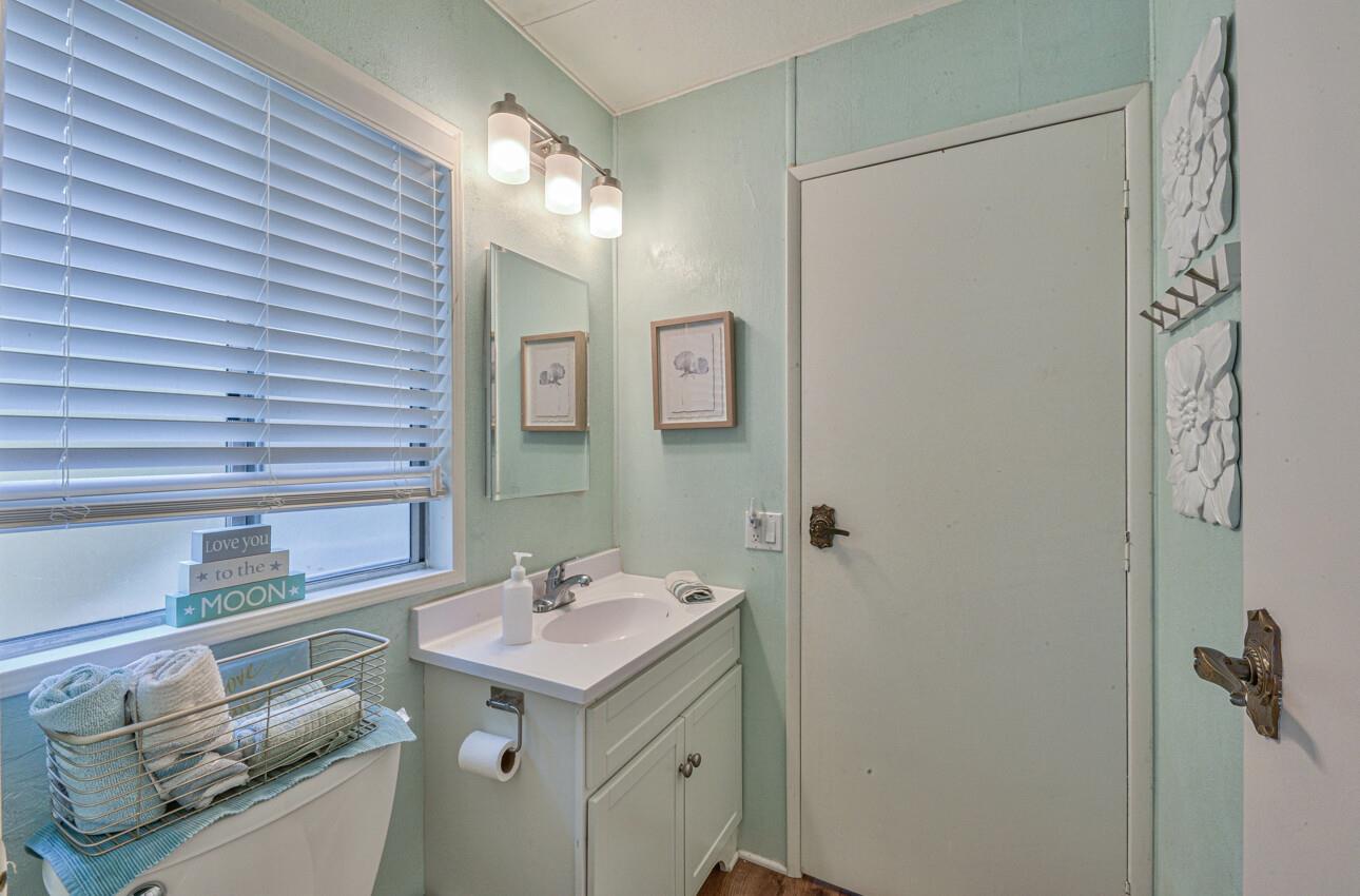 Detail Gallery Image 28 of 33 For 17651 Pond Derosa Lane #39,  Salinas,  CA 93907 - 2 Beds | 2 Baths