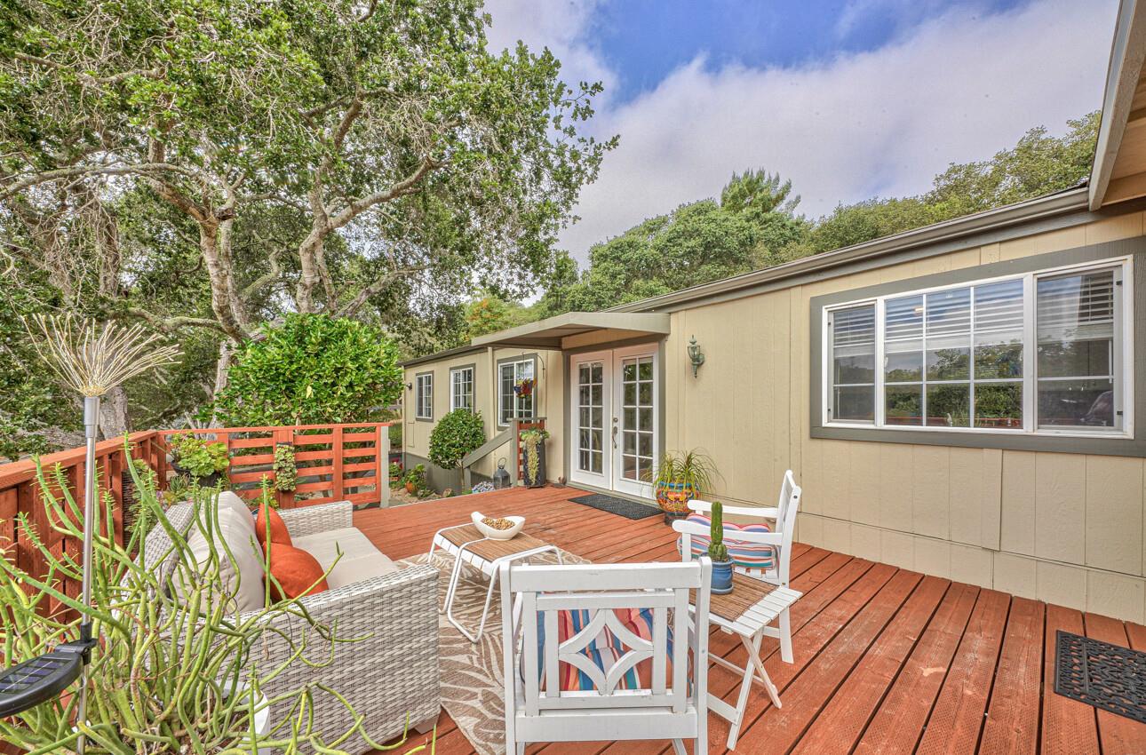 Detail Gallery Image 4 of 33 For 17651 Pond Derosa Lane #39,  Salinas,  CA 93907 - 2 Beds | 2 Baths