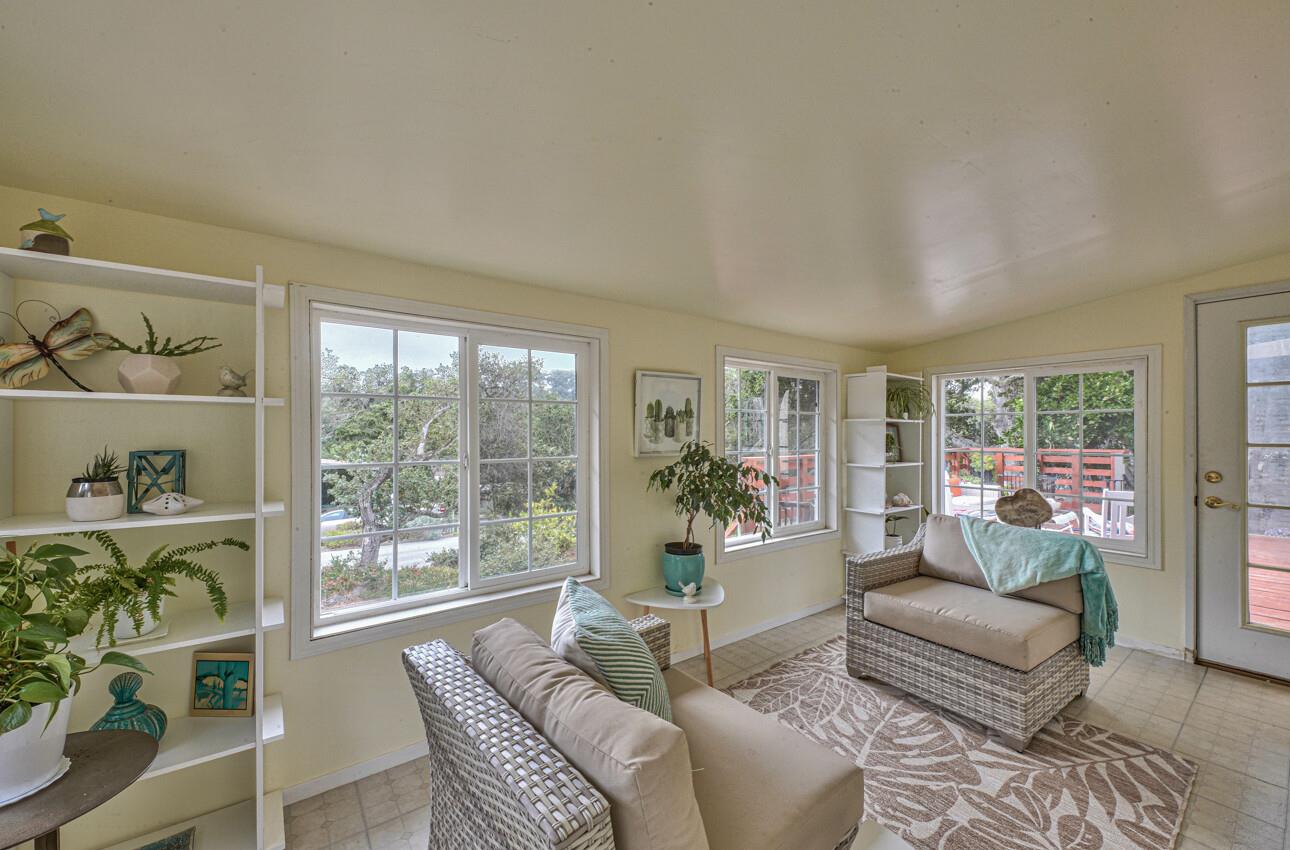 Detail Gallery Image 6 of 33 For 17651 Pond Derosa Lane #39,  Salinas,  CA 93907 - 2 Beds | 2 Baths