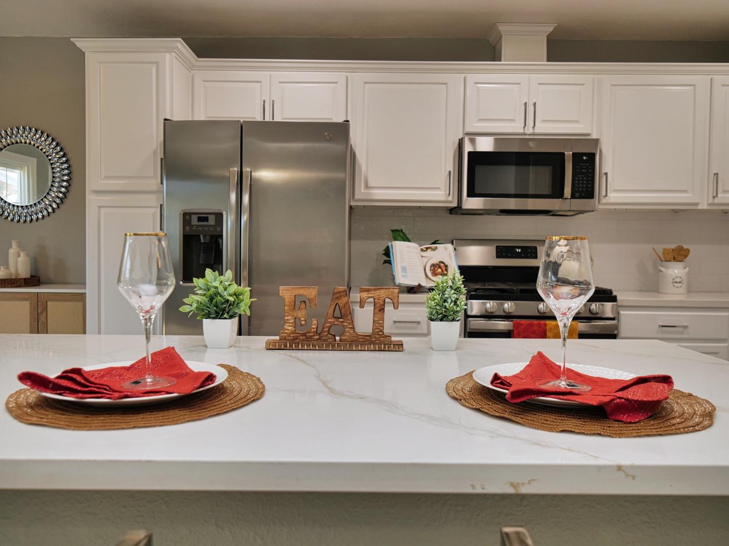 Detail Gallery Image 10 of 42 For 2763 Broadmoor Ave, Concord,  CA 94520 - 4 Beds | 2 Baths