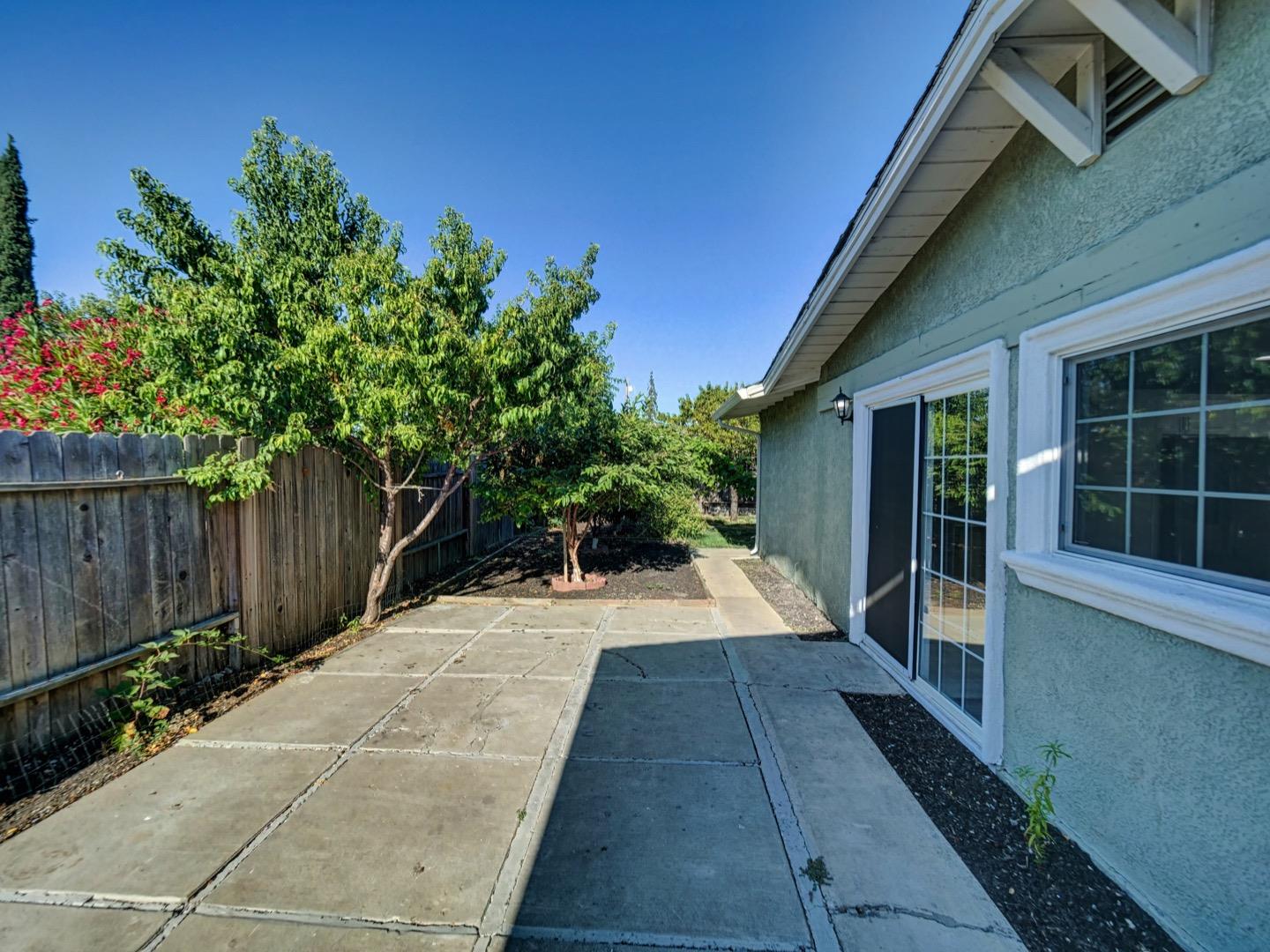 Detail Gallery Image 35 of 42 For 2763 Broadmoor Ave, Concord,  CA 94520 - 4 Beds | 2 Baths