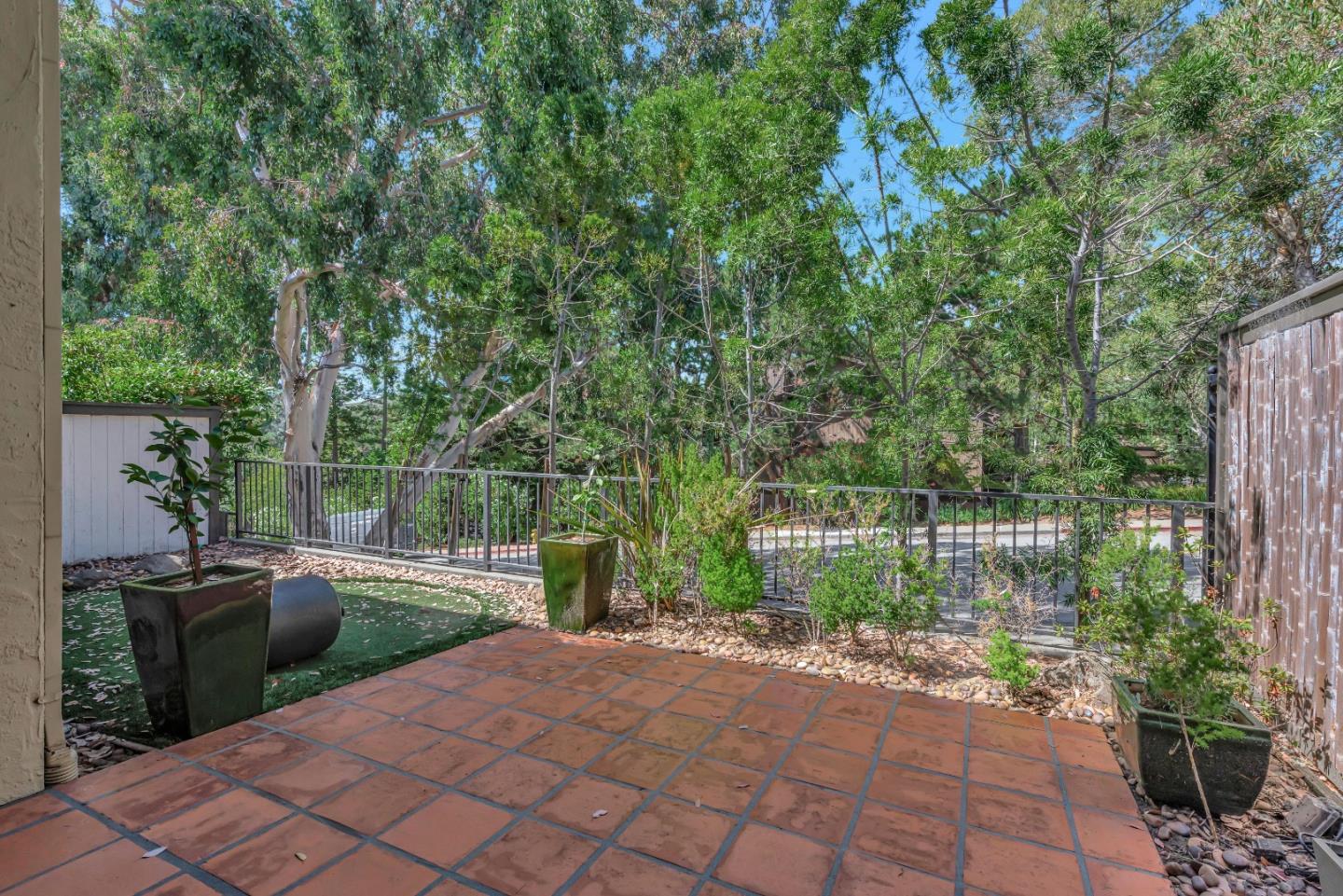 Detail Gallery Image 44 of 49 For 1108 Royal Ln, San Carlos,  CA 94070 - 2 Beds | 2/1 Baths