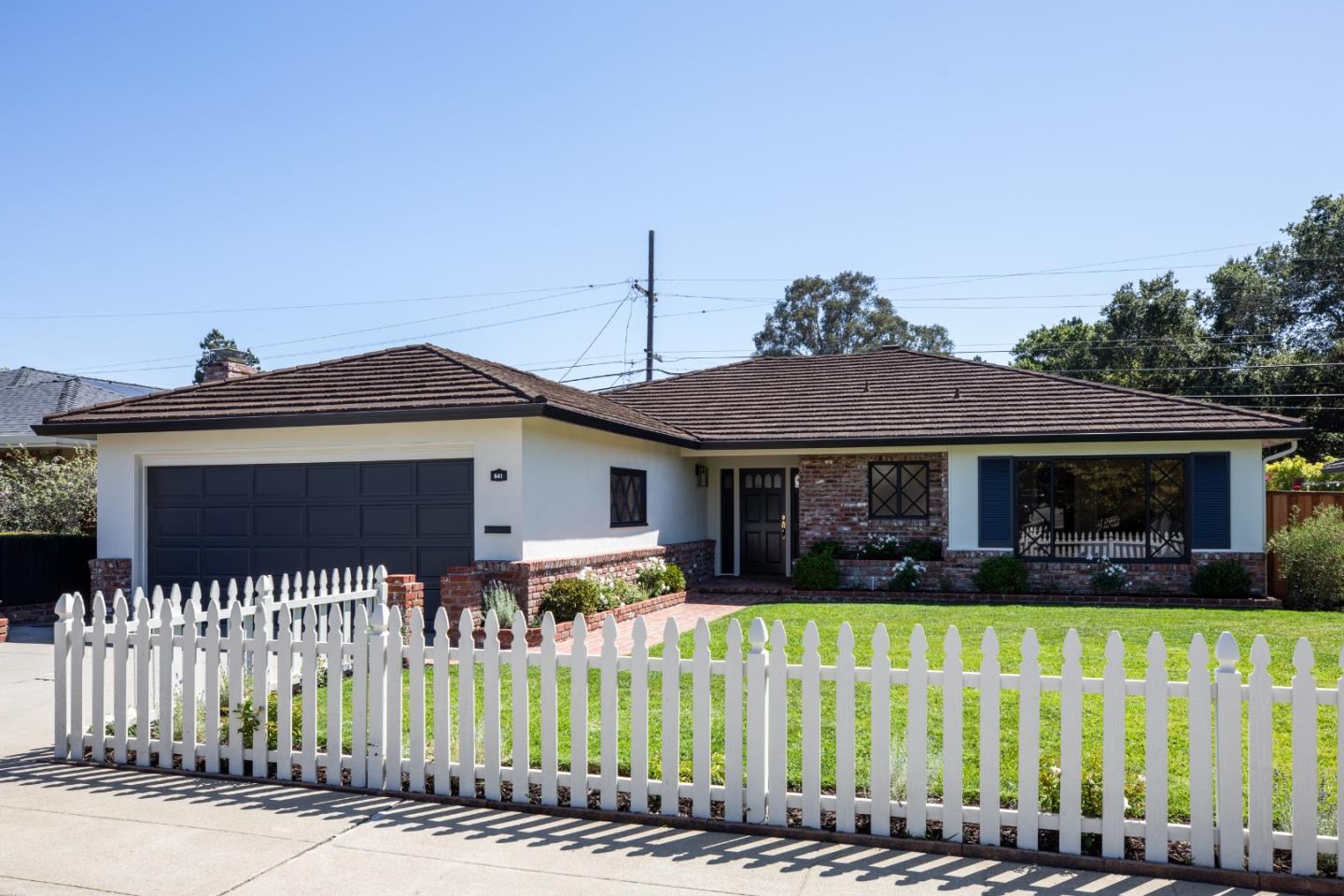 Detail Gallery Image 1 of 1 For 641 Barneson Ave, San Mateo,  CA 94402 - 3 Beds | 2 Baths