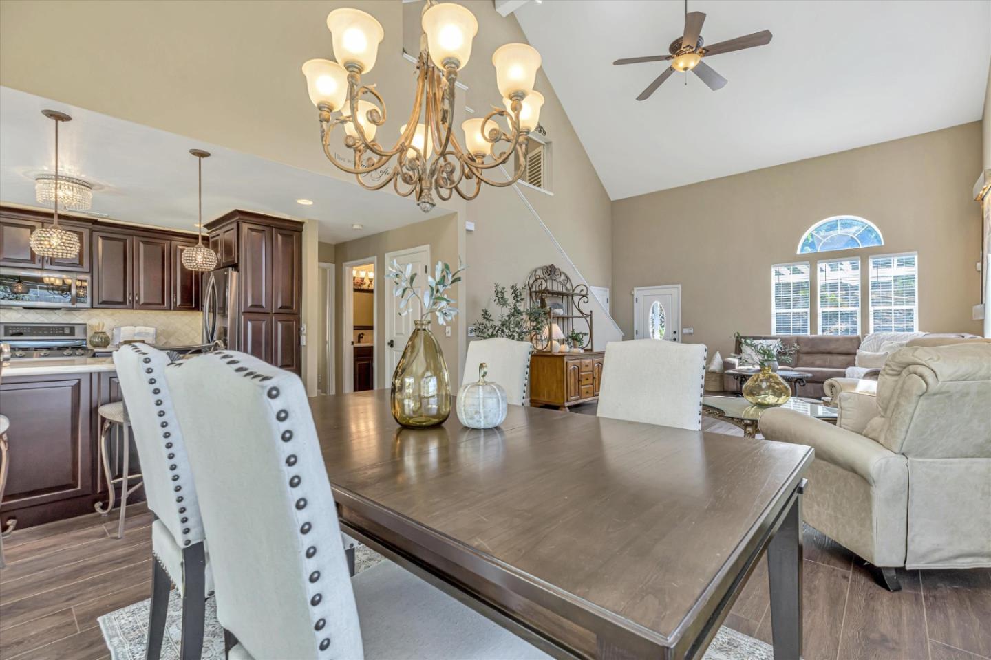 Detail Gallery Image 22 of 88 For 136 Echo Valley Rd, Salinas,  CA 93907 - 3 Beds | 2/1 Baths