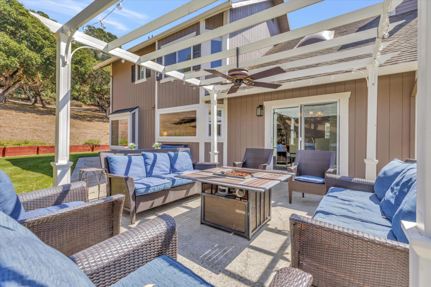 Detail Gallery Image 51 of 88 For 136 Echo Valley Rd, Salinas,  CA 93907 - 3 Beds | 2/1 Baths