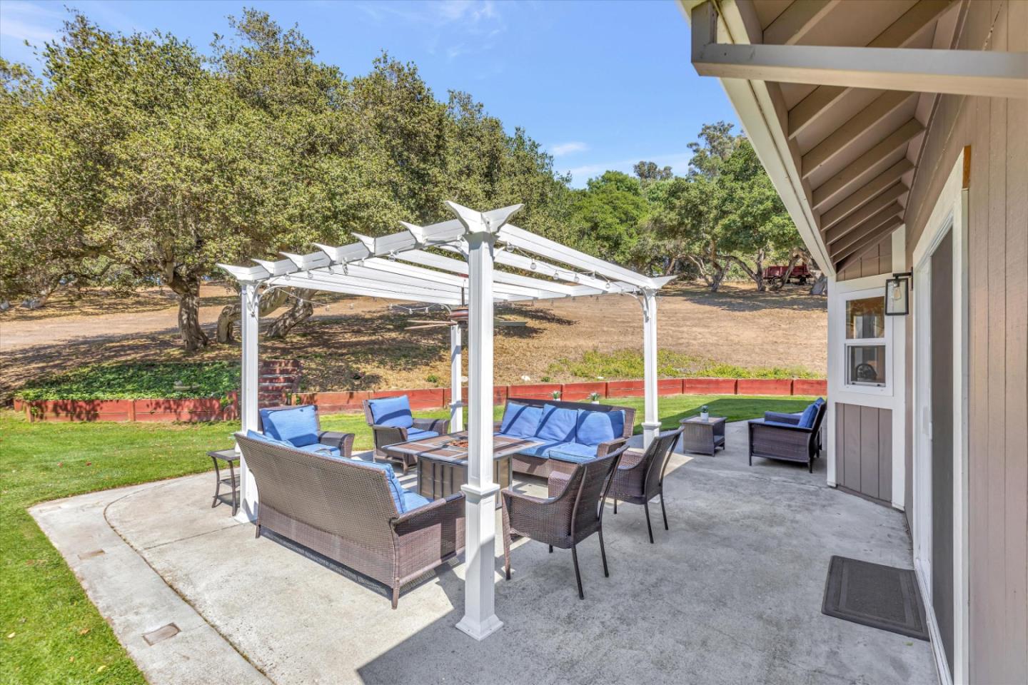 Detail Gallery Image 54 of 88 For 136 Echo Valley Rd, Salinas,  CA 93907 - 3 Beds | 2/1 Baths