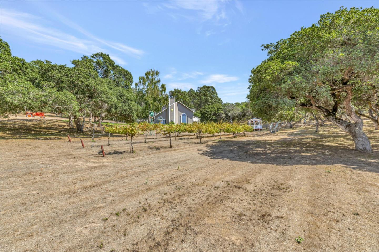 Detail Gallery Image 62 of 88 For 136 Echo Valley Rd, Salinas,  CA 93907 - 3 Beds | 2/1 Baths