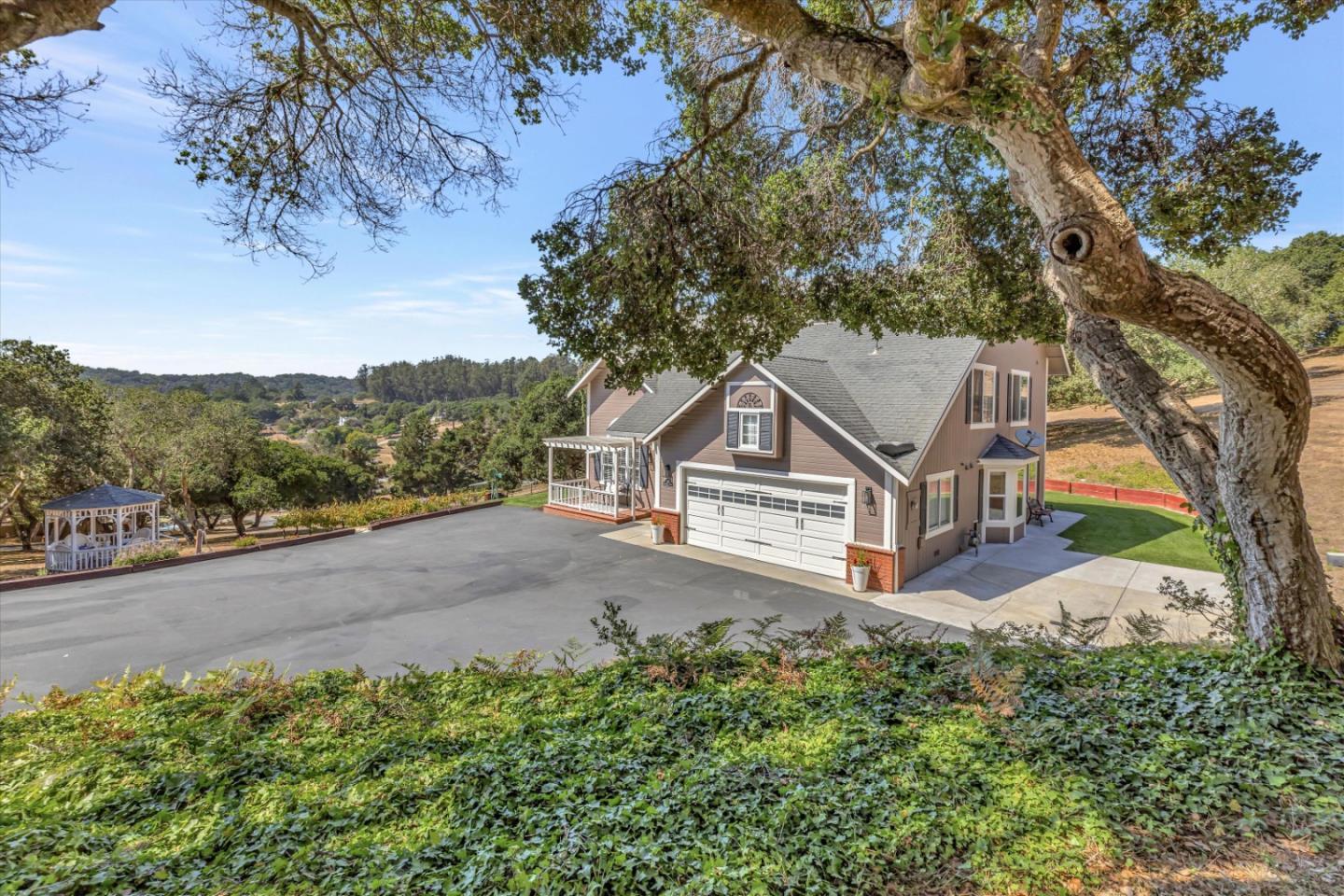 Detail Gallery Image 70 of 88 For 136 Echo Valley Rd, Salinas,  CA 93907 - 3 Beds | 2/1 Baths