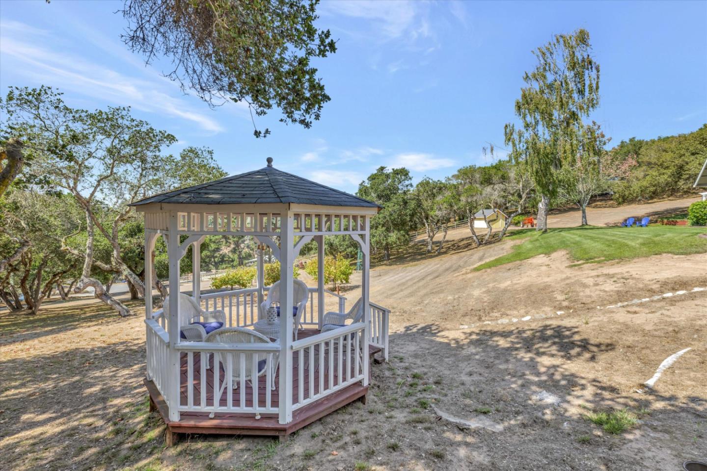 Detail Gallery Image 73 of 88 For 136 Echo Valley Rd, Salinas,  CA 93907 - 3 Beds | 2/1 Baths