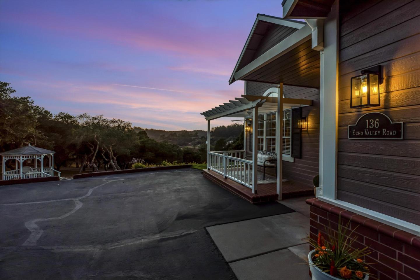 Detail Gallery Image 79 of 88 For 136 Echo Valley Rd, Salinas,  CA 93907 - 3 Beds | 2/1 Baths